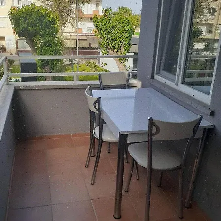Tunc Apart Hotel *